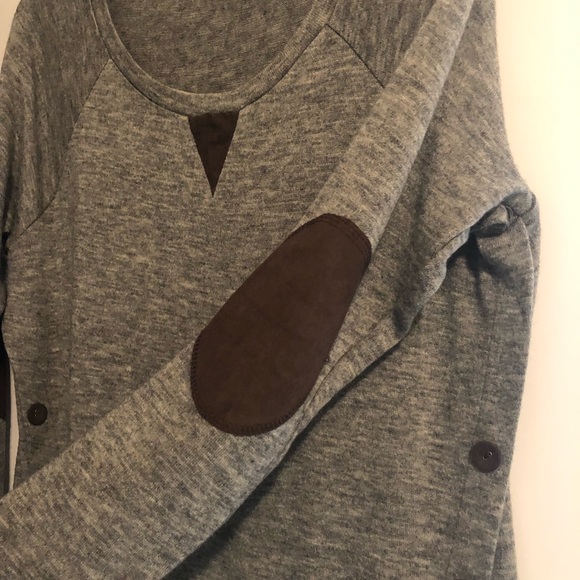 Sweater - Picture 2 of 3